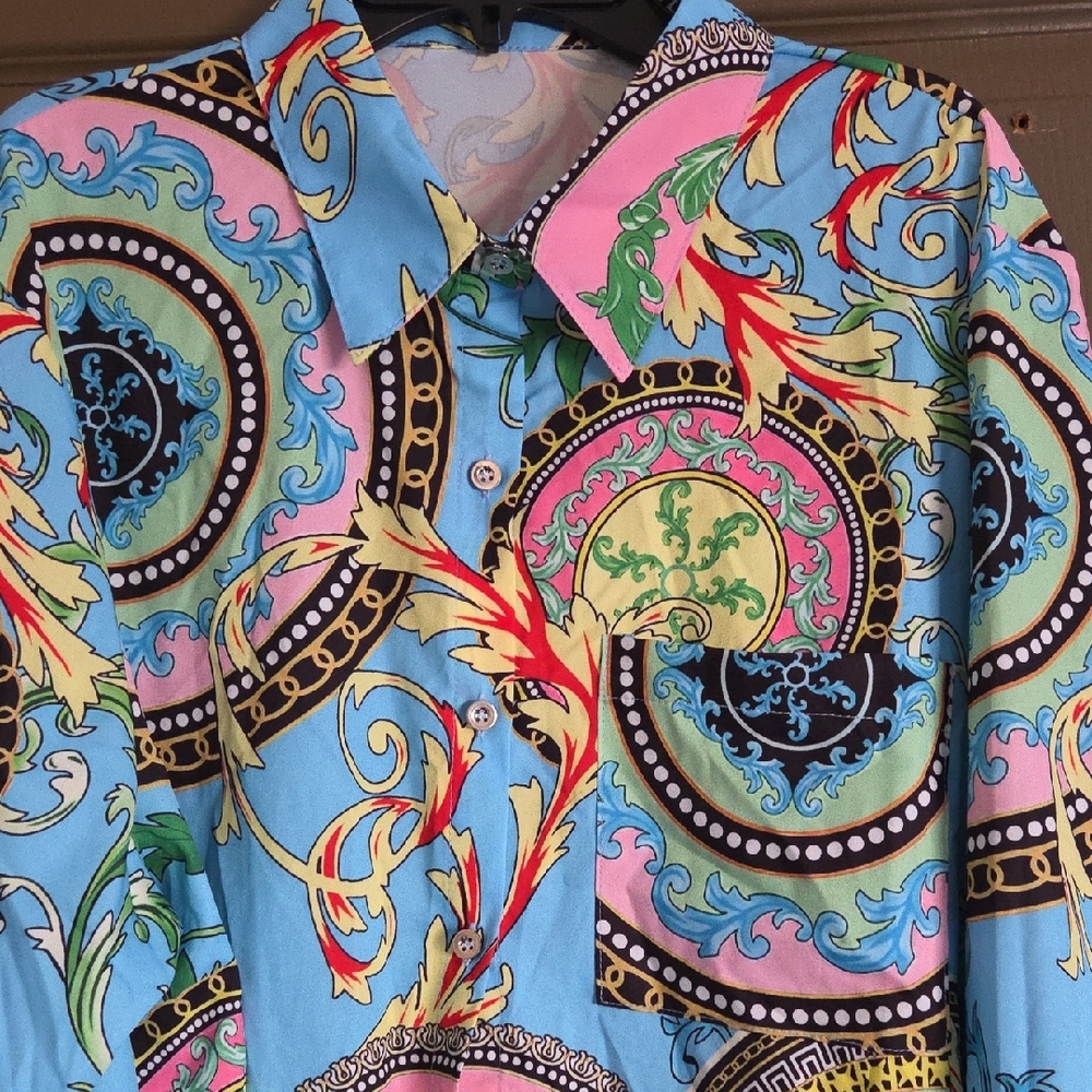 Colorful Patterned Button-Up Shirt - Picture 2 of 3